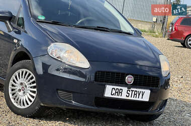 Хэтчбек Fiat Punto 2009 в 
