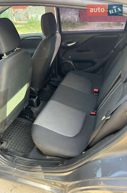 Хэтчбек Fiat Punto 2014 в 