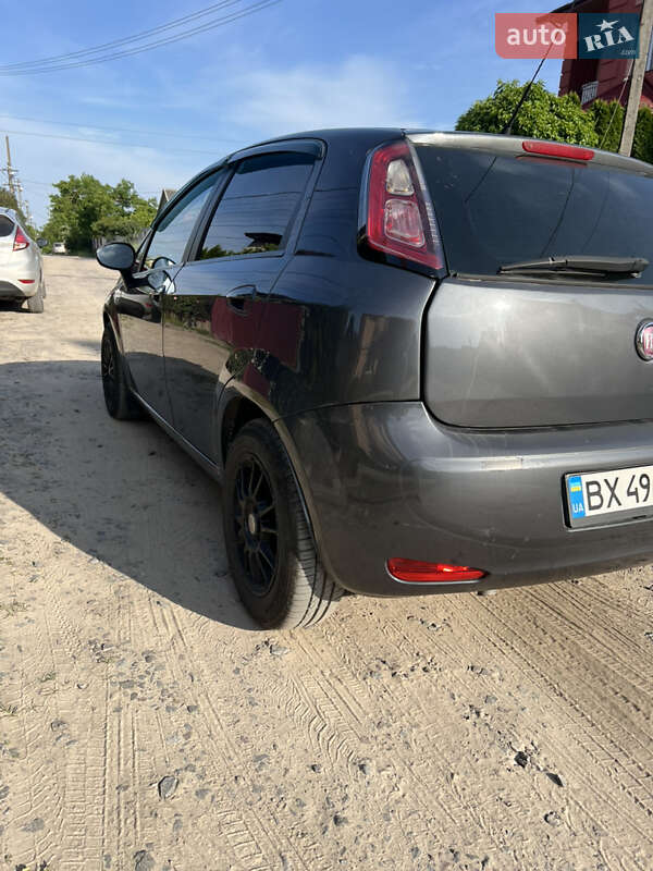 Хэтчбек Fiat Punto 2014 в Львове