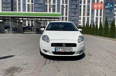Хэтчбек Fiat Punto 2012 в 