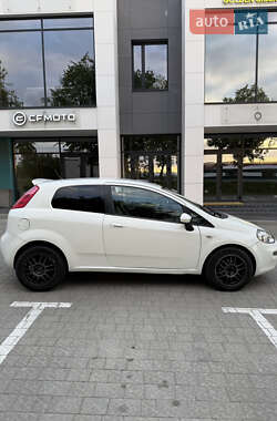 Хетчбек Fiat Punto 2015 в Львові