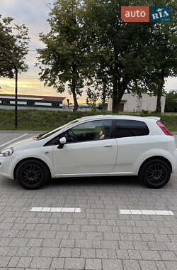 Хетчбек Fiat Punto 2015 в Львові