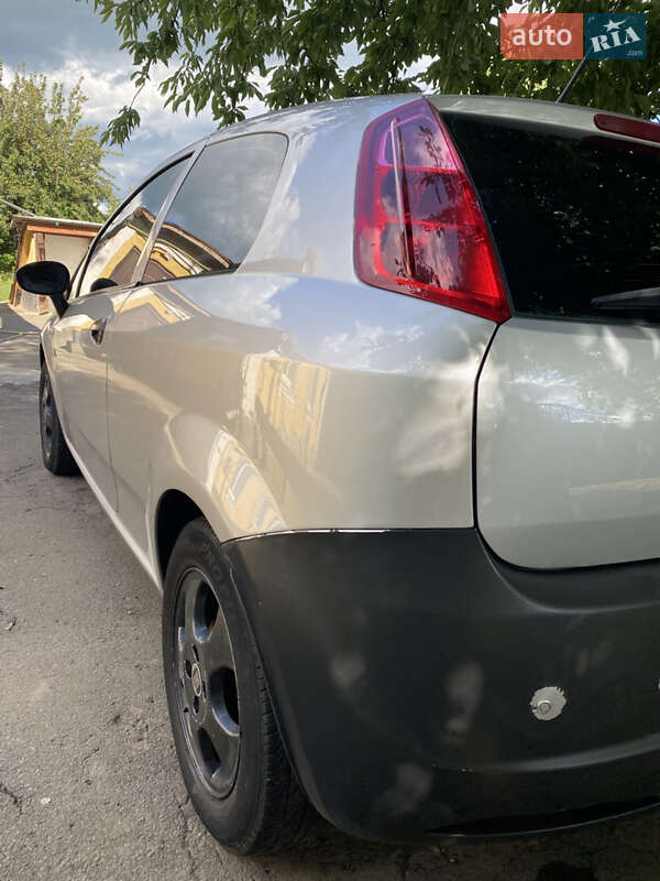 Хэтчбек Fiat Punto 2013 в Умани