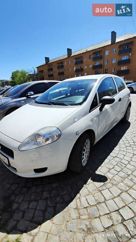 Хэтчбек Fiat Punto 2011 в Мукачево фото 3 Хэтчбек Fiat Punto 2011 в Мукачево