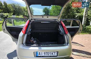 Хэтчбек Fiat Punto 2008 в 