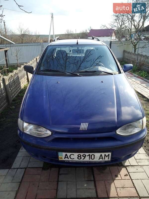 Хэтчбек Fiat Punto 2001 в Обухове