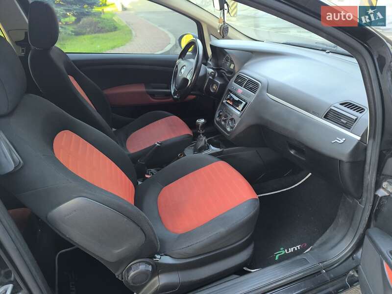 Хэтчбек Fiat Punto 2006 в Киеве