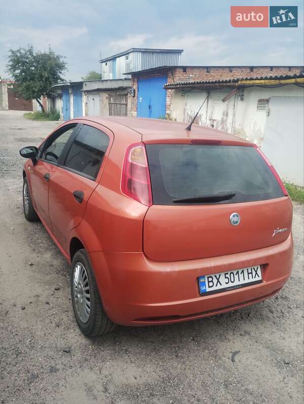 Хетчбек Fiat Punto 2006 в Старокостянтинові