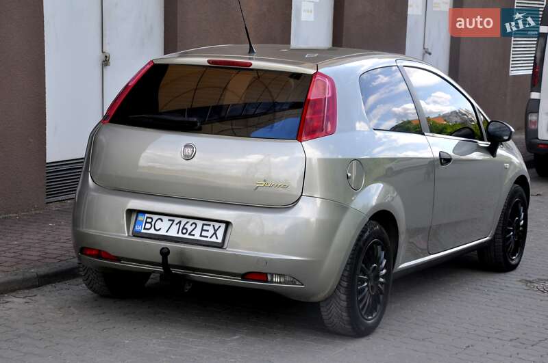 Хетчбек Fiat Punto 2007 в Львові