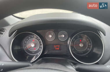 Хэтчбек Fiat Punto 2010 в 