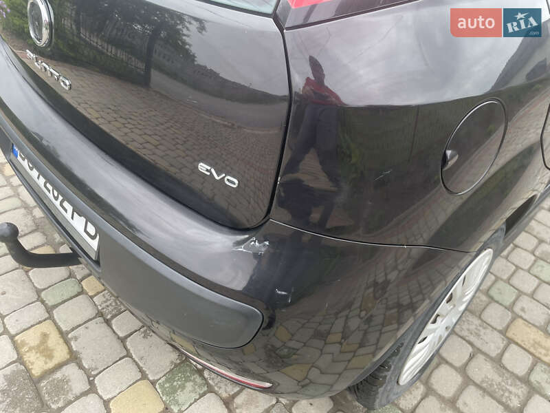 Хетчбек Fiat Punto 2010 в Львові