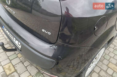 Хэтчбек Fiat Punto 2010 в 