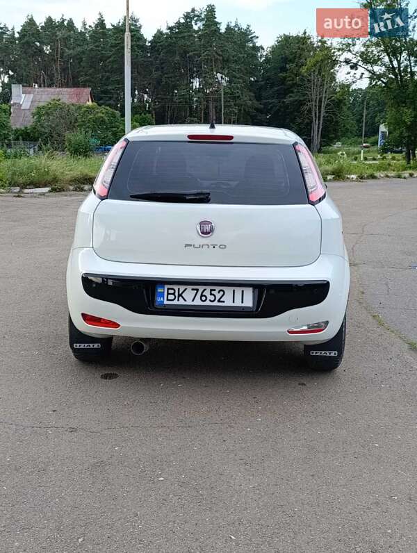 Хэтчбек Fiat Punto 2011 в Дубно фото 4 Хэтчбек Fiat Punto 2011 в Дубно