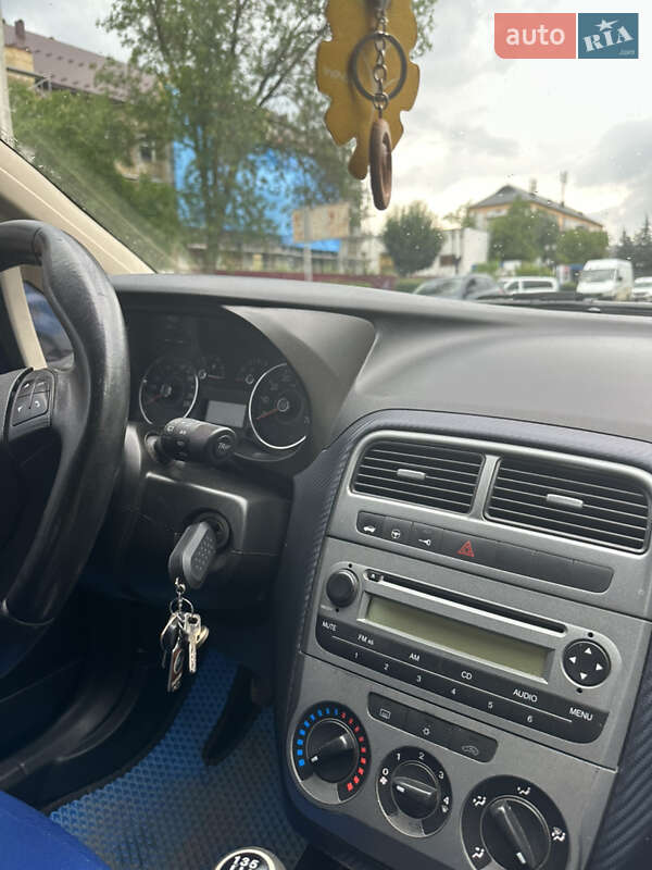 Хэтчбек Fiat Punto 2009 в Коломые фото 9 Хэтчбек Fiat Punto 2009 в Коломые