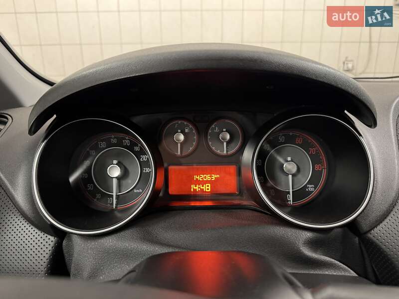 Хетчбек Fiat Punto 2009 в Рівному