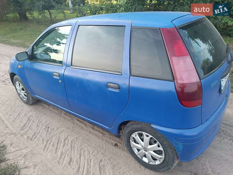 Хэтчбек Fiat Punto 1995 в 