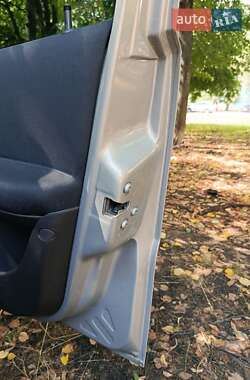 Хэтчбек Fiat Punto 2010 в 