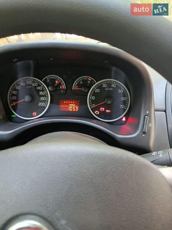 Хетчбек Fiat Punto 2010 в Кременчуці