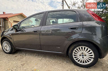 Хэтчбек Fiat Punto 2007 в 