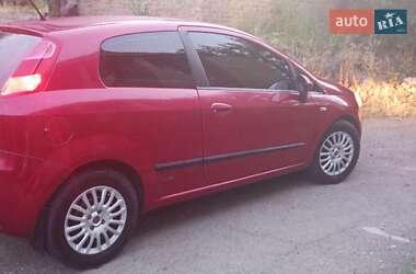 Хэтчбек Fiat Punto 2008 в 
