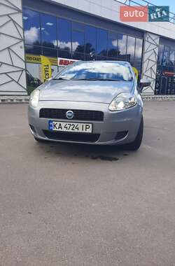 Хэтчбек Fiat Punto 2007 в 