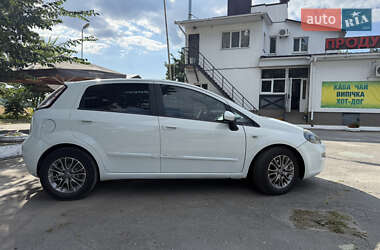 Хетчбек Fiat Punto 2012 в 