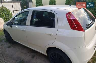 Хэтчбек Fiat Punto 2008 в 