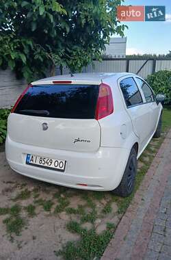 Хэтчбек Fiat Punto 2008 в 