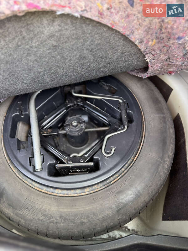 Хэтчбек Fiat Punto 2012 в Ровно