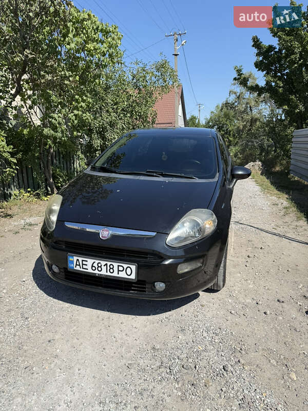 Хэтчбек Fiat Punto 2011 в Новомосковске