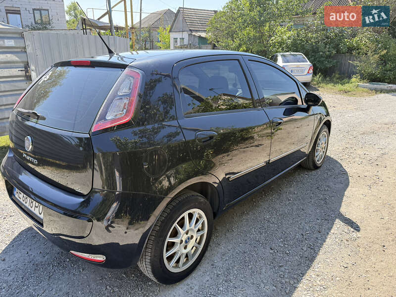 Хэтчбек Fiat Punto 2011 в Новомосковске