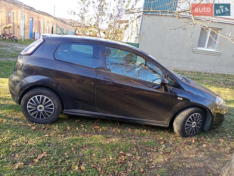 Хэтчбек Fiat Punto 2013 в Виннице