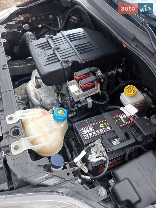 Хэтчбек Fiat Punto 2009 в Черкассах фото 2 Хэтчбек Fiat Punto 2009 в Черкассах