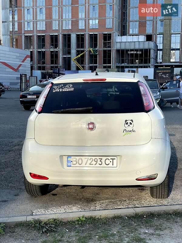 Хетчбек Fiat Punto 2013 в Львові