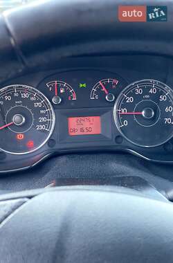 Хэтчбек Fiat Punto 2013 в 