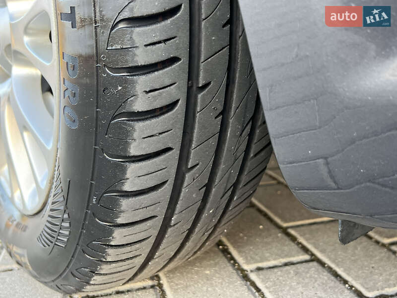 Хэтчбек Fiat Punto 2010 в Ровно