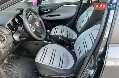 Хетчбек Fiat Punto 2010 в 