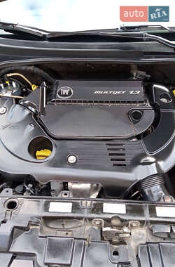 Хэтчбек Fiat Punto 2011 в 
