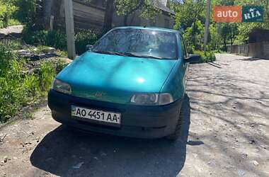Хэтчбек Fiat Punto 1994 в Рахове