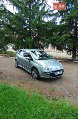 Хэтчбек Fiat Punto 2010 в Компанеевке
