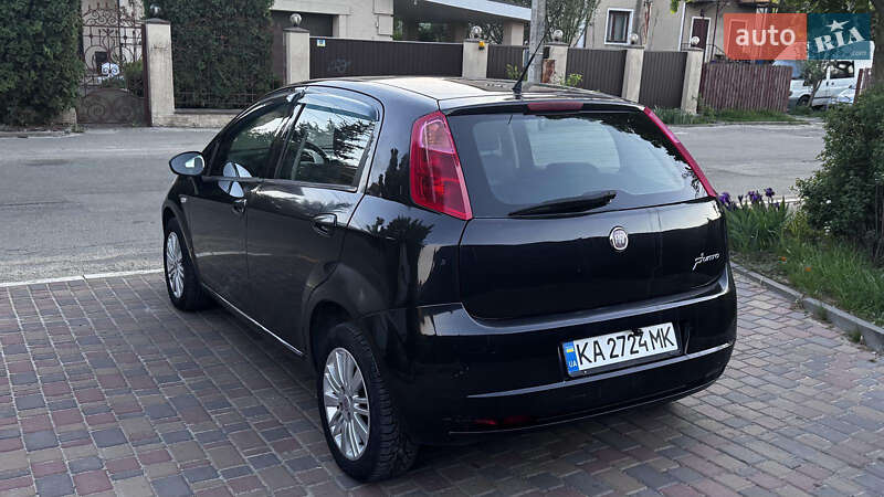 Хетчбек Fiat Punto 2009 в Житомирі