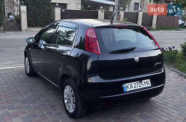 Хетчбек Fiat Punto 2009 в 