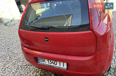 Хэтчбек Fiat Punto 2007 в 