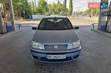 Хэтчбек Fiat Punto 2007 в 