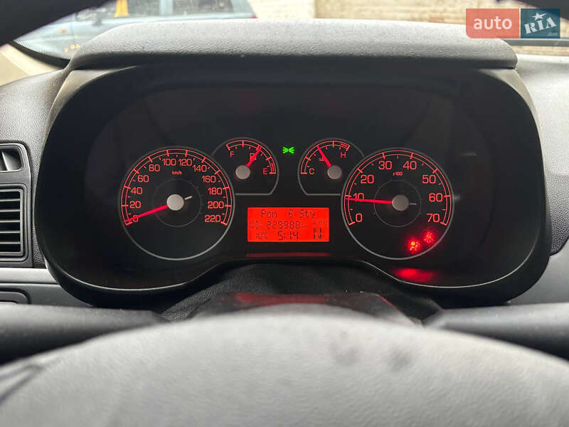 Хетчбек Fiat Punto 2008 в Києві