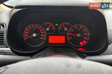 Хэтчбек Fiat Punto 2008 в 