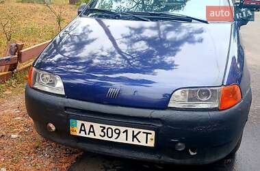 Хетчбек Fiat Punto 1999 в 