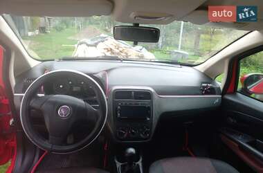 Хэтчбек Fiat Punto 2008 в 