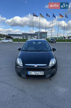 Хэтчбек Fiat Punto 2010 в 