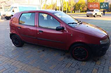 Хэтчбек Fiat Punto 2001 в 